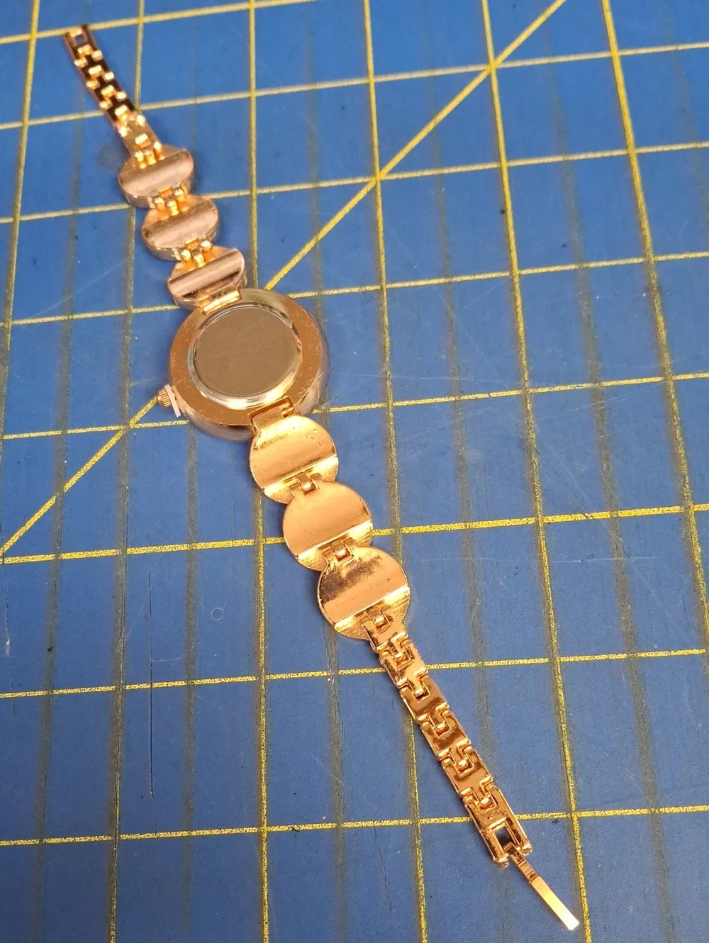 Rhinestone Rose Gold Tone 8